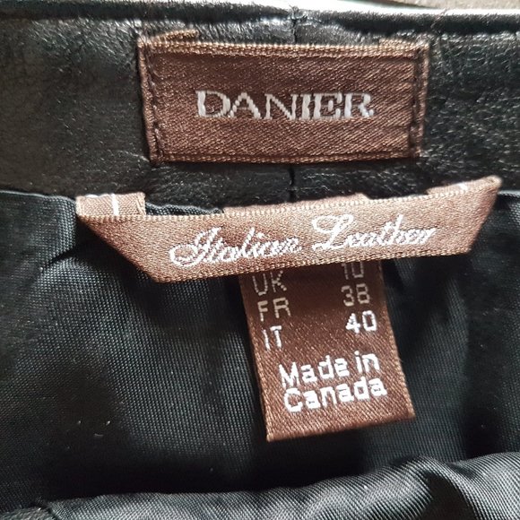 Danier Black Italian Leather Wrap Vintage Mini Skirt - Picture 3 of 9